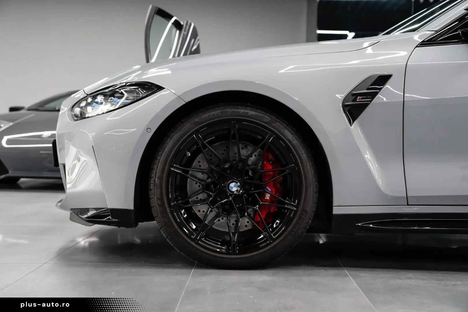 BMW M4 Cabrio xDrive Competition Laser-Carbon-Wide
