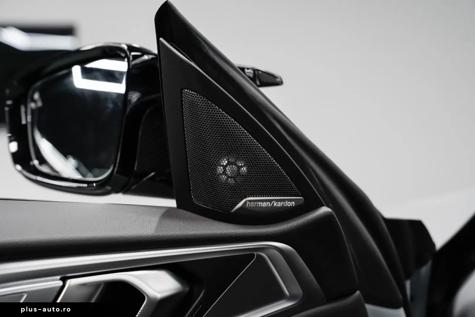 BMW M4 Cabrio xDrive Competition Laser-Carbon-Wide