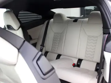 BMW M4 Competition Coupe CARBON 360  DEUTSCHS