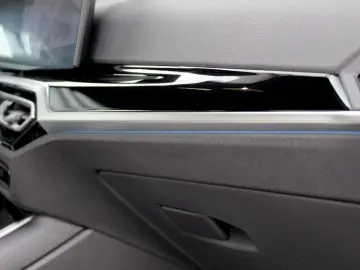 BMW M4 Competition Coupe CARBON 360  DEUTSCHS