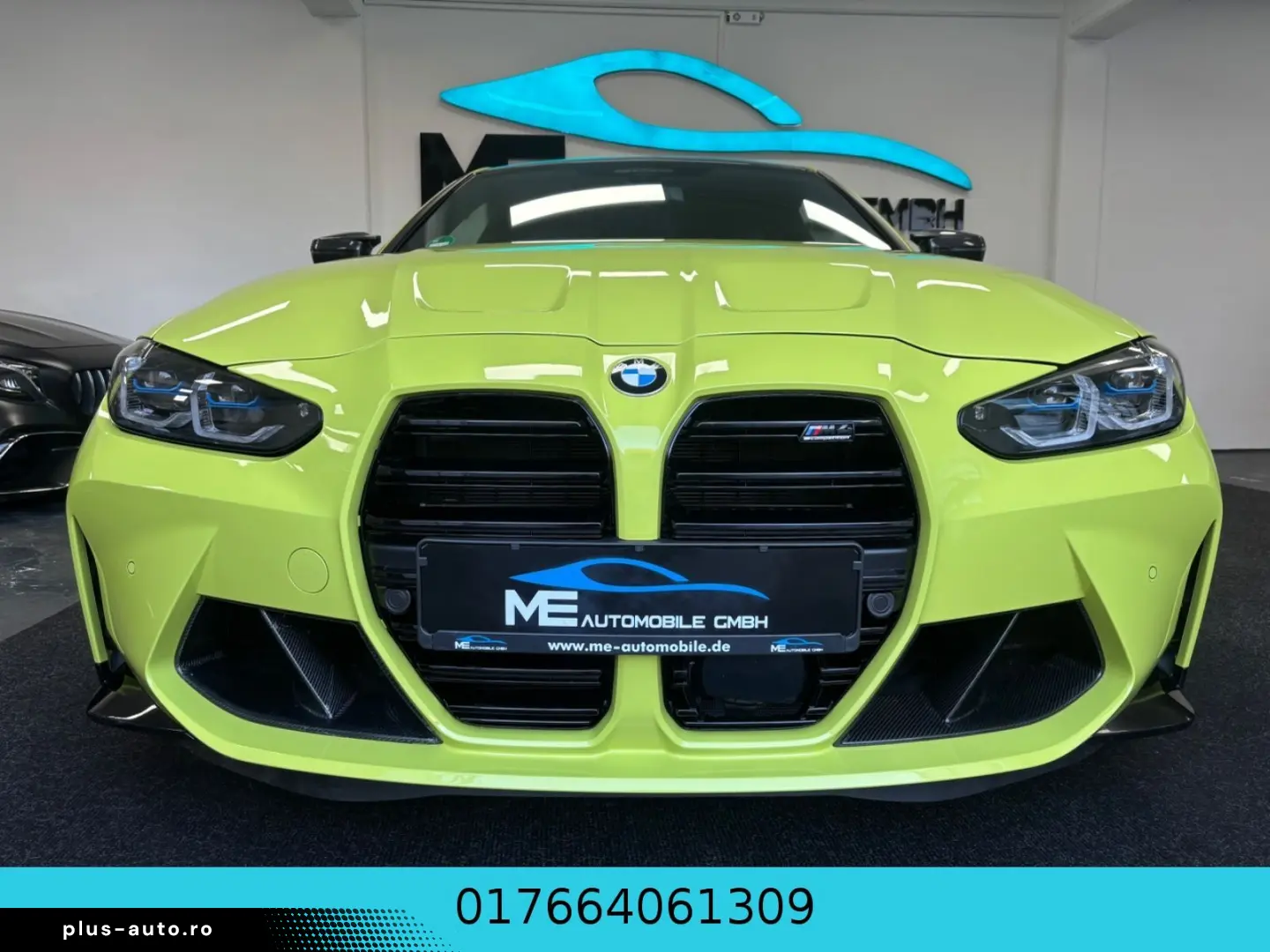 BMW M4 Coupe xDrive Competition CARBON HEAD UP R CAM