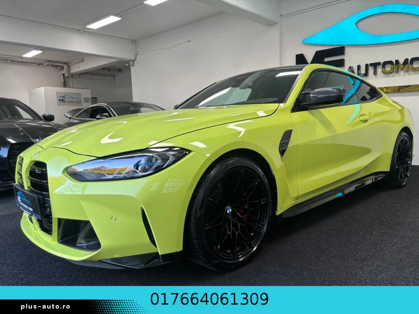 BMW M4 Coupe xDrive Competition CARBON HEAD UP R CAM