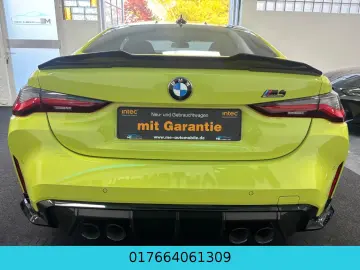 BMW M4 Coupe xDrive Competition CARBON HEAD UP R CAM