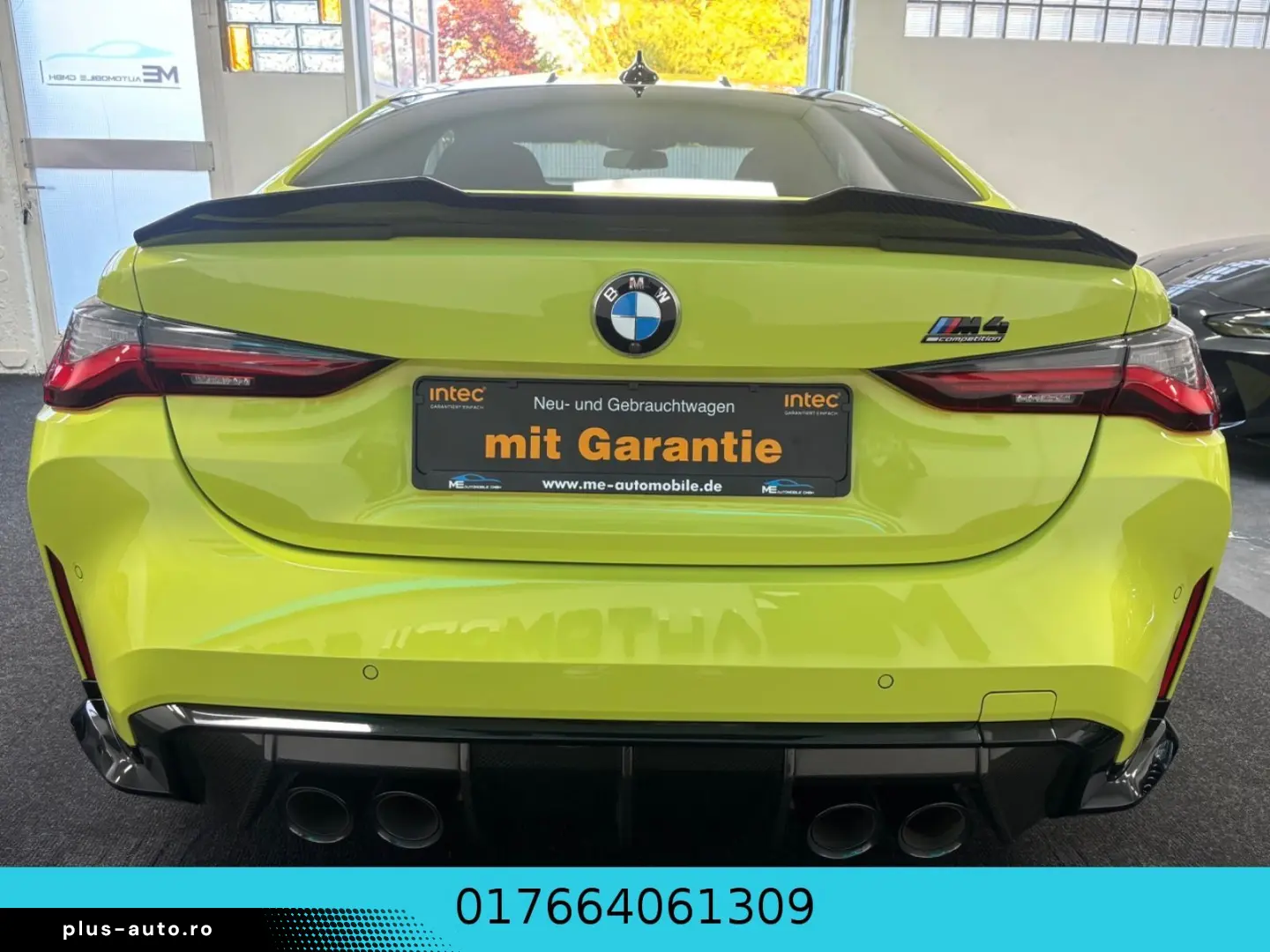 BMW M4 Coupe xDrive Competition CARBON HEAD UP R CAM