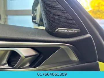BMW M4 Coupe xDrive Competition CARBON HEAD UP R CAM