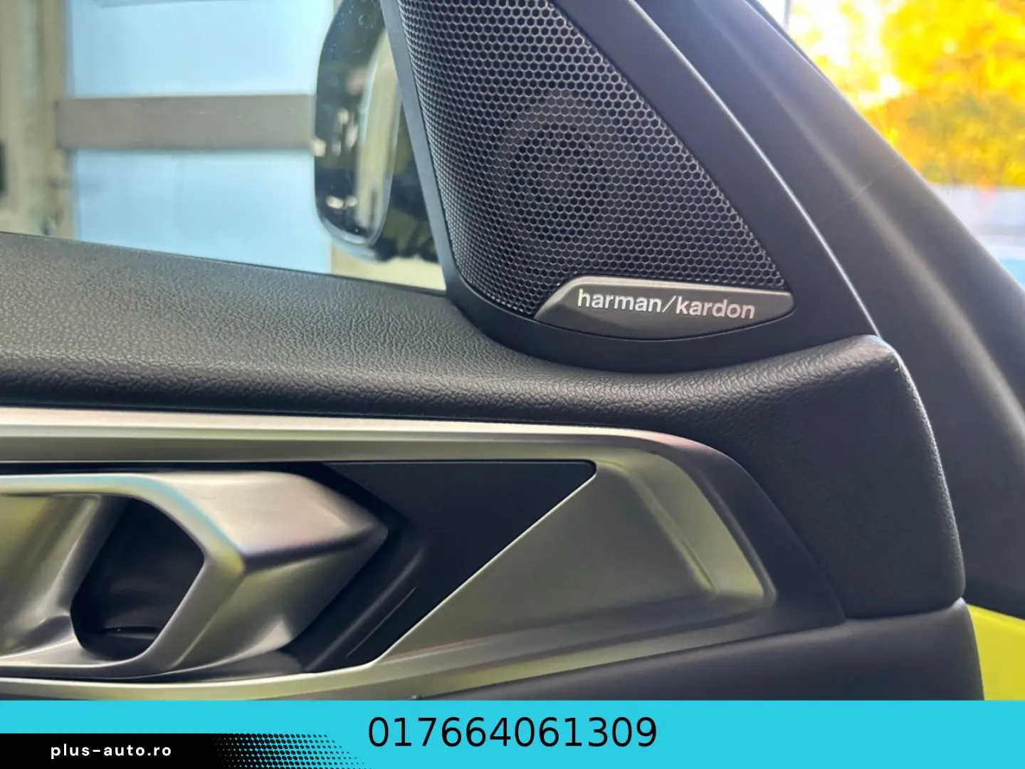 BMW M4 Coupe xDrive Competition CARBON HEAD UP R CAM