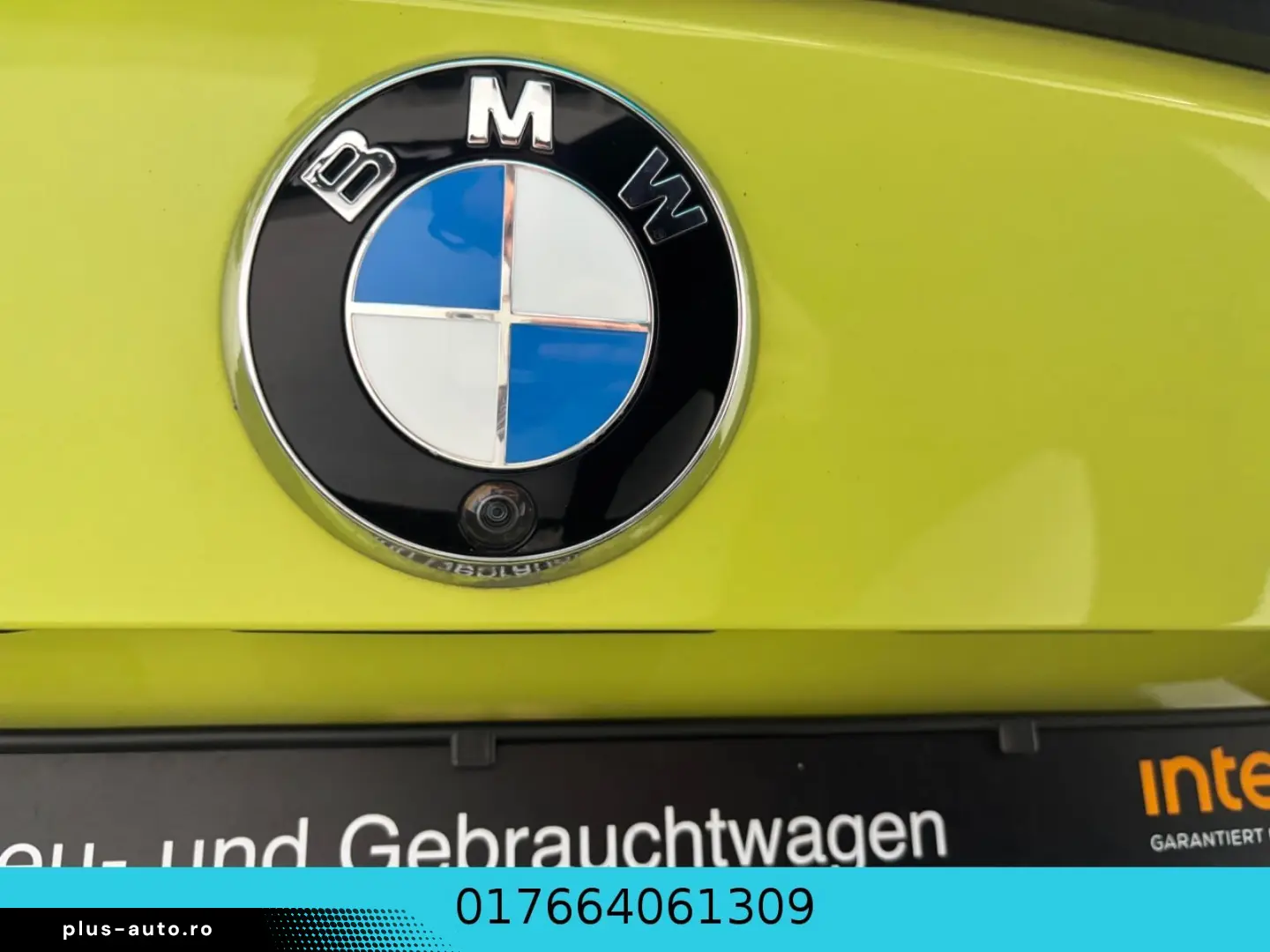 BMW M4 Coupe xDrive Competition CARBON HEAD UP R CAM