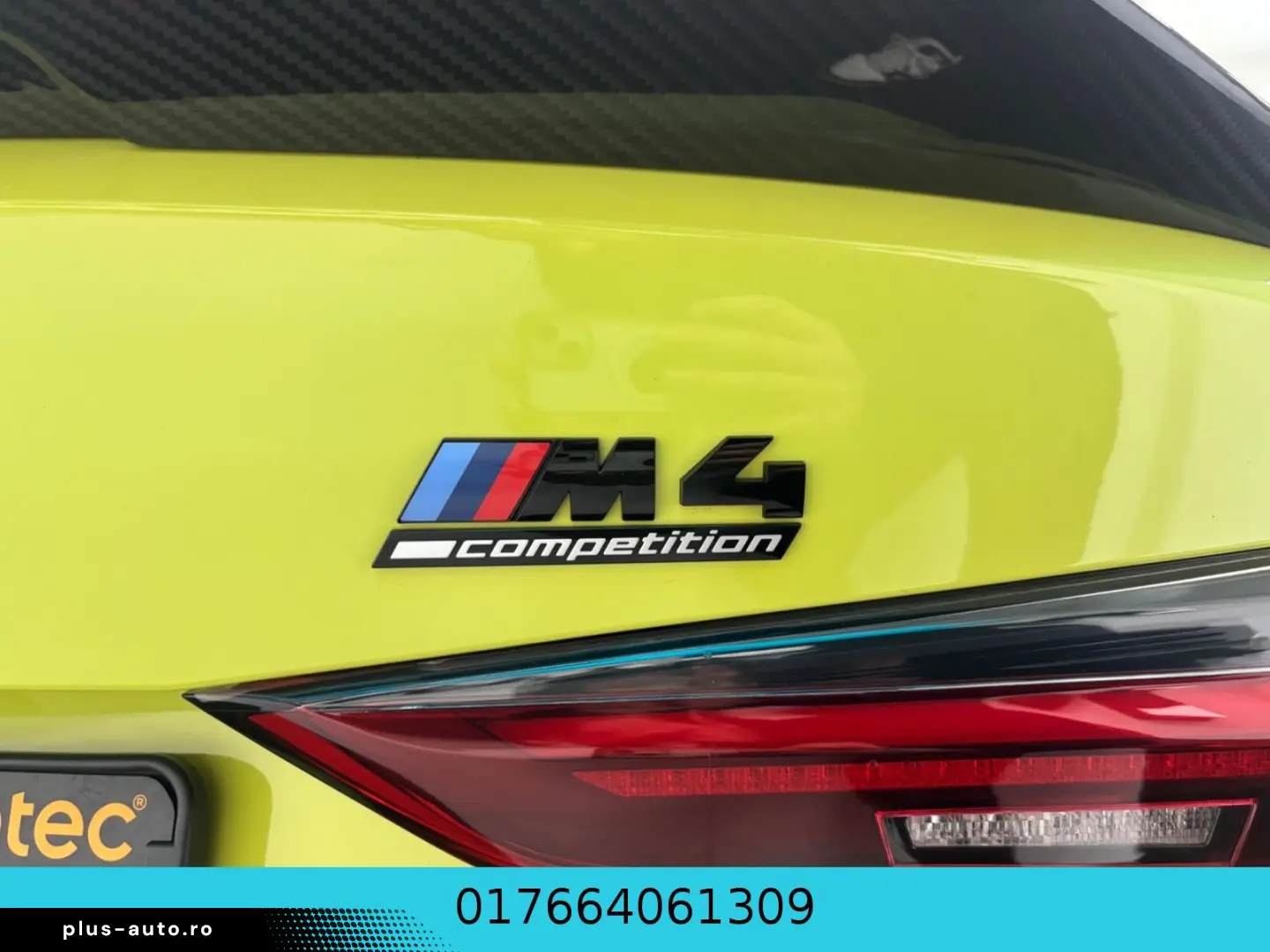 BMW M4 Coupe xDrive Competition CARBON HEAD UP R CAM