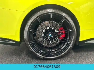 BMW M4 Coupe xDrive Competition CARBON HEAD UP R CAM