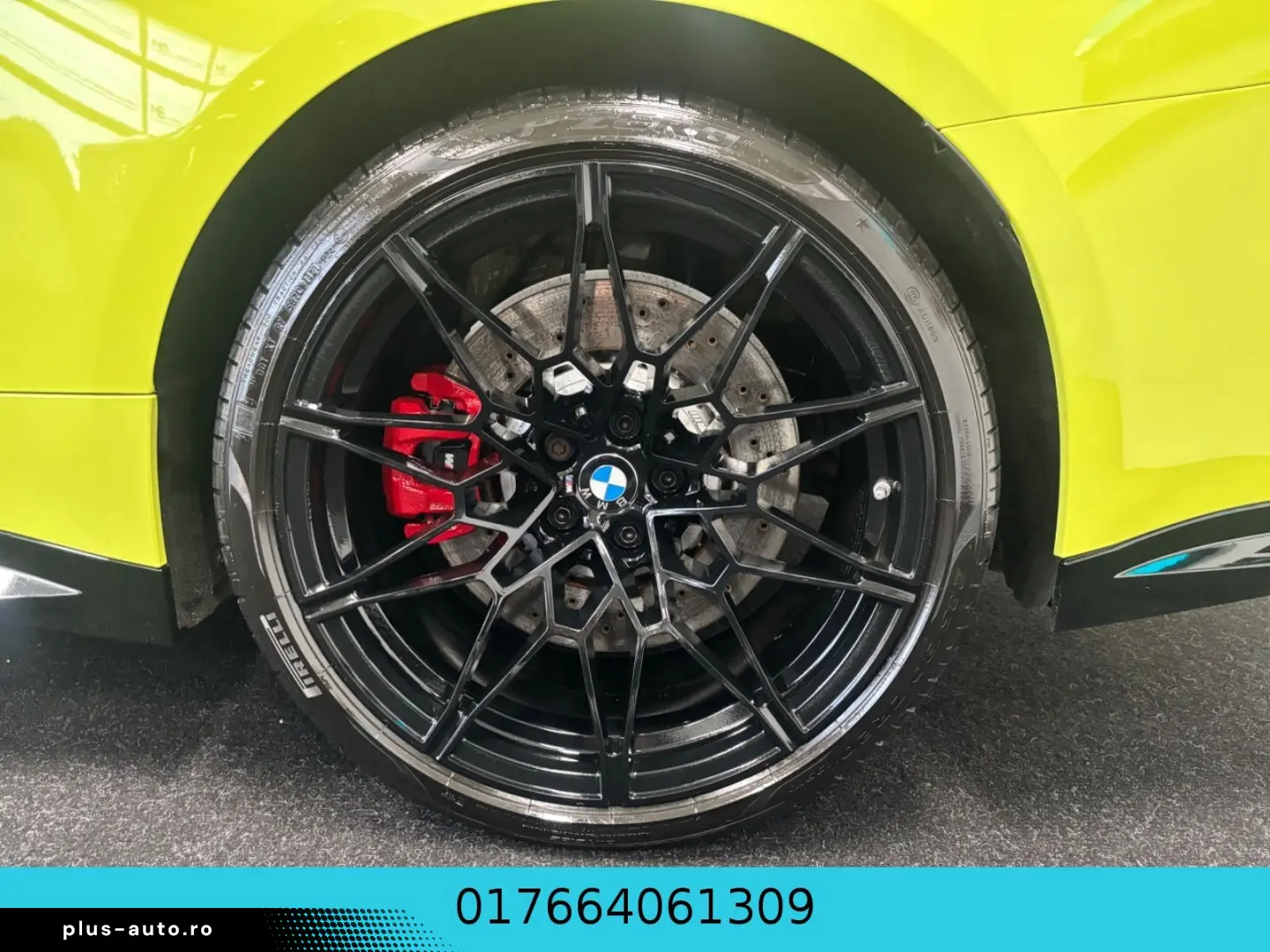 BMW M4 Coupe xDrive Competition CARBON HEAD UP R CAM
