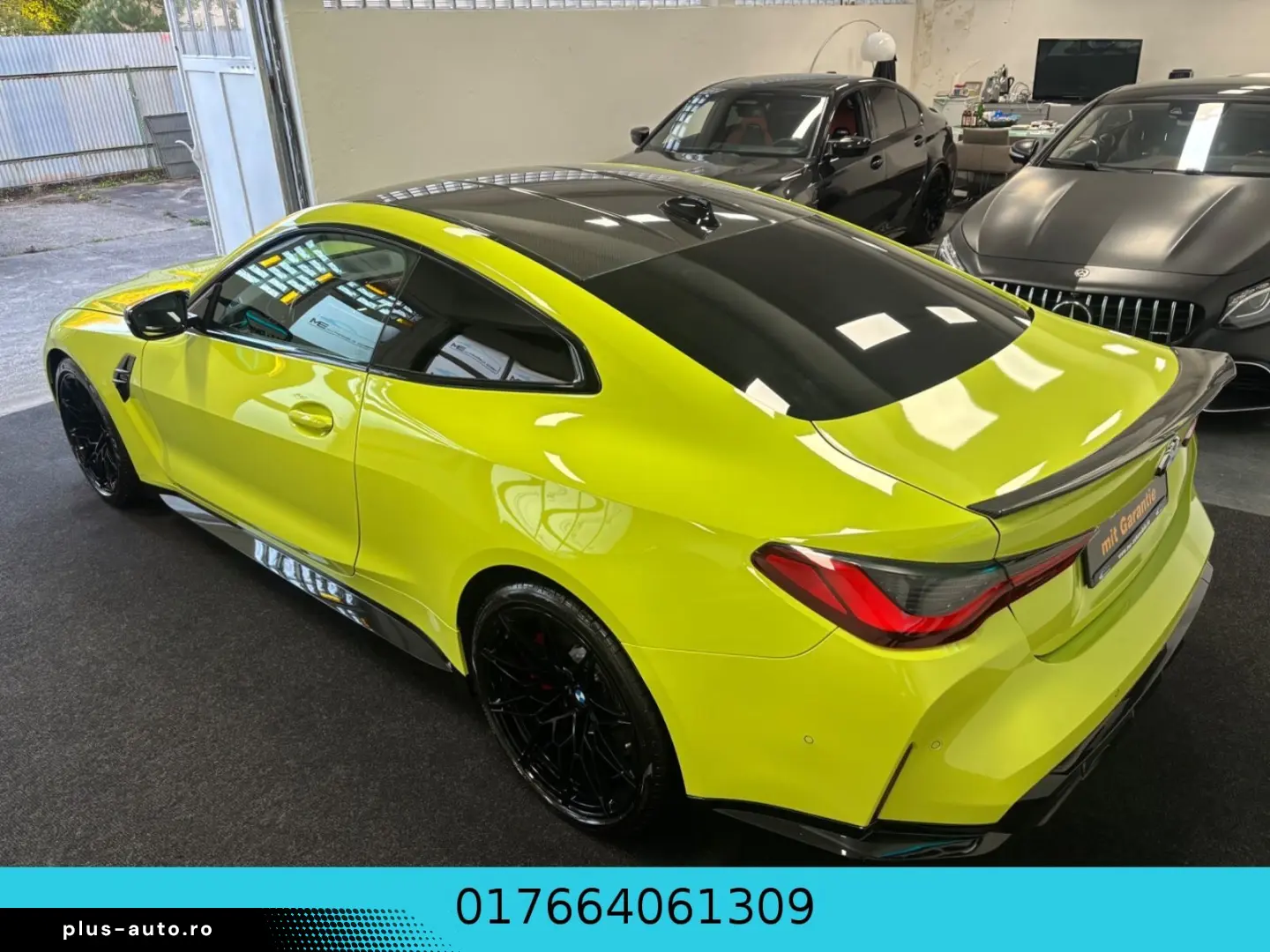 BMW M4 Coupe xDrive Competition CARBON HEAD UP R CAM