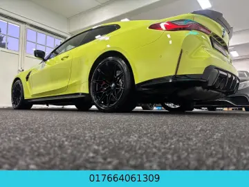 BMW M4 Coupe xDrive Competition CARBON HEAD UP R CAM