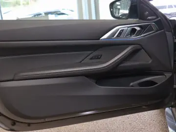 BMW M4 Coupé Head-Up Laser HiFi Innovation Shadow...
