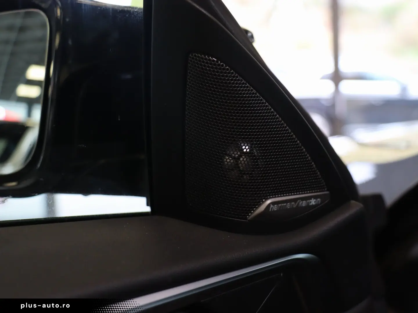 BMW M4 Coupé Head-Up Laser HiFi Innovation Shadow...