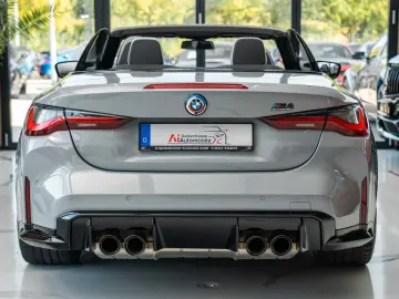 BMW M4 Competition M xDrive Cabrio