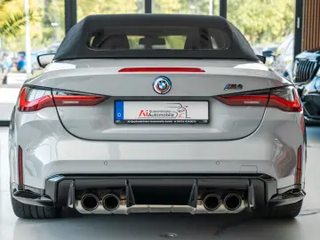 BMW M4 Competition M xDrive Cabrio