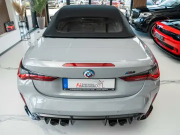 BMW M4 Competition M xDrive Cabrio