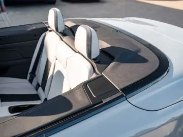 BMW M4 Competition M xDrive Cabrio