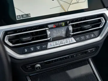 BMW M4 Competition M xDrive Cabrio