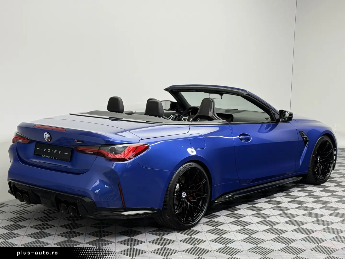 BMW M4 xDrive Comp. 2.Hand Carbon Schale HuD H&K