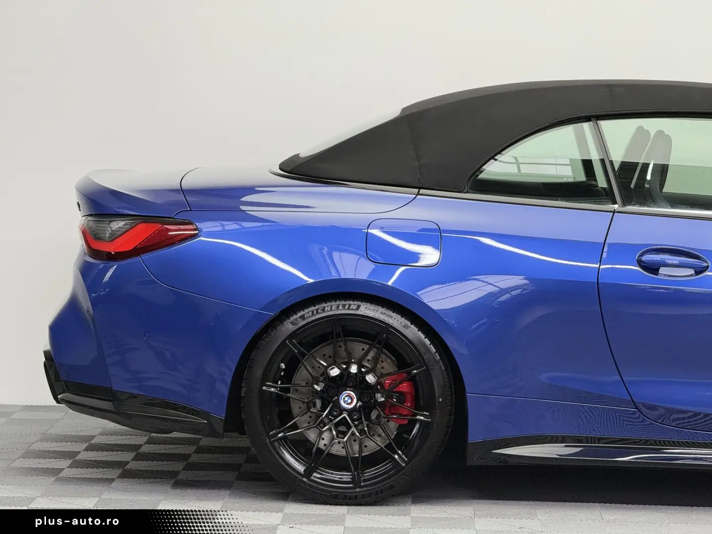 BMW M4 xDrive Comp. 2.Hand Carbon Schale HuD H&K