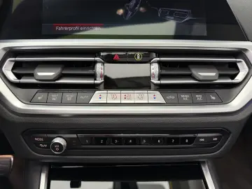 BMW M4 xDrive Comp. 2.Hand Carbon Schale HuD H&K