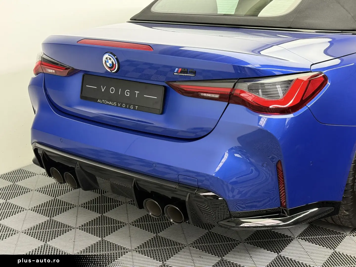 BMW M4 xDrive Comp. 2.Hand Carbon Schale HuD H&K