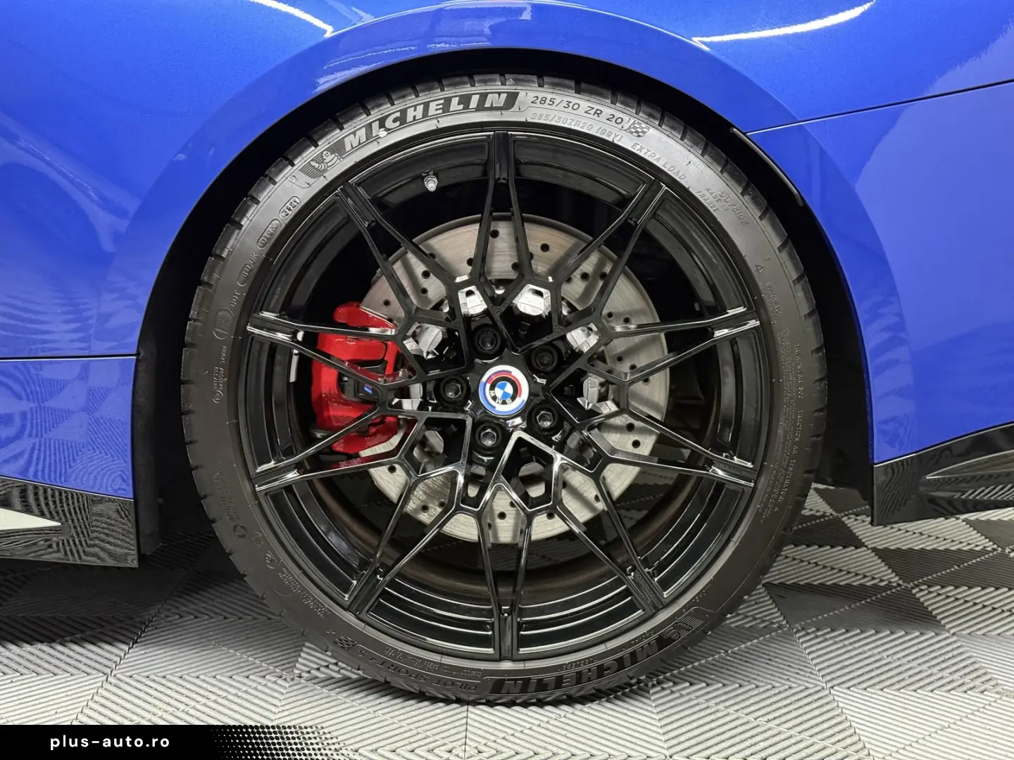 BMW M4 xDrive Comp. 2.Hand Carbon Schale HuD H&K