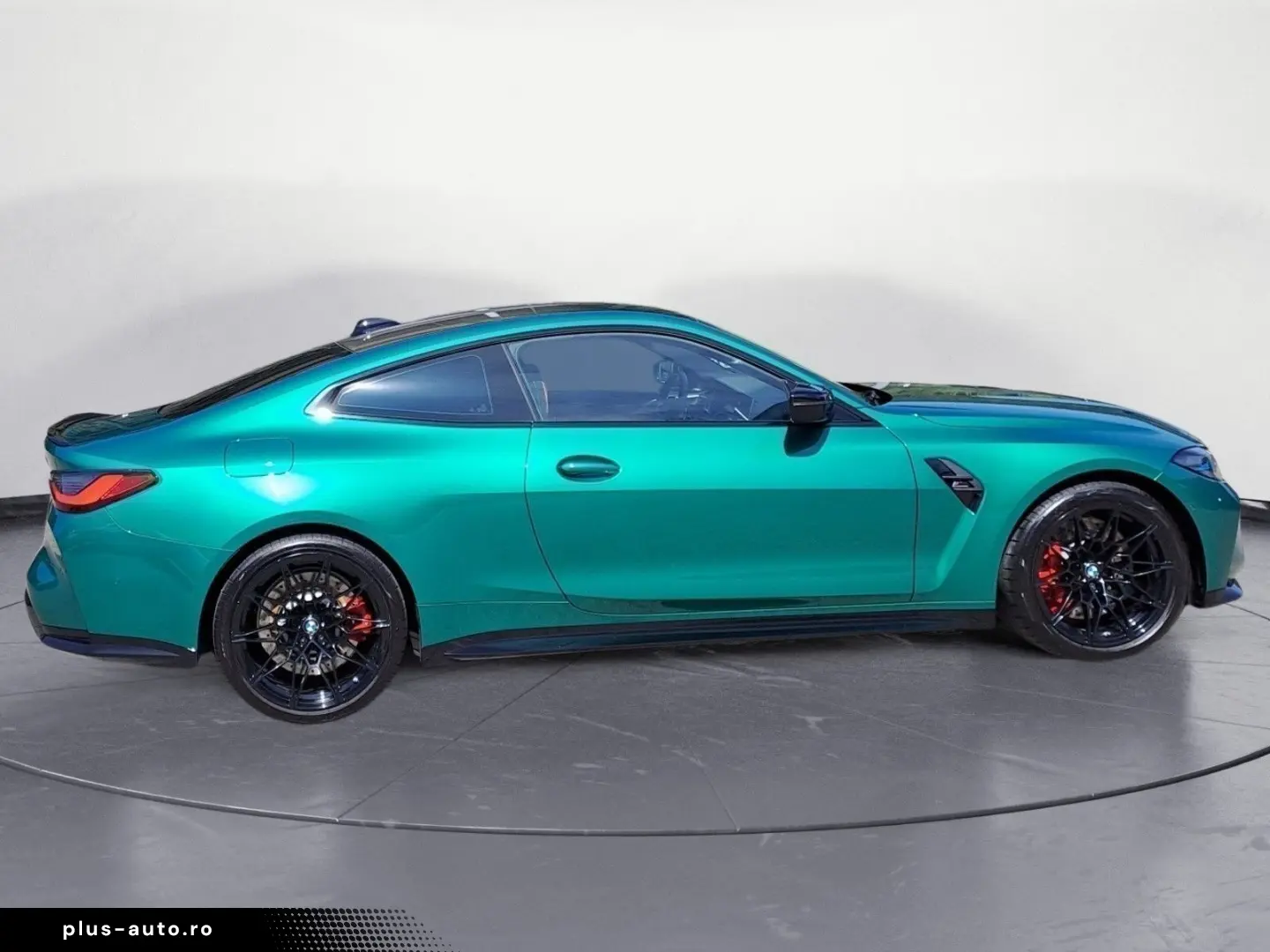 BMW M4 Competition Innovationsp. M Drivers Package
