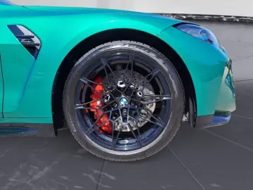 BMW M4 Competition Innovationsp. M Drivers Package