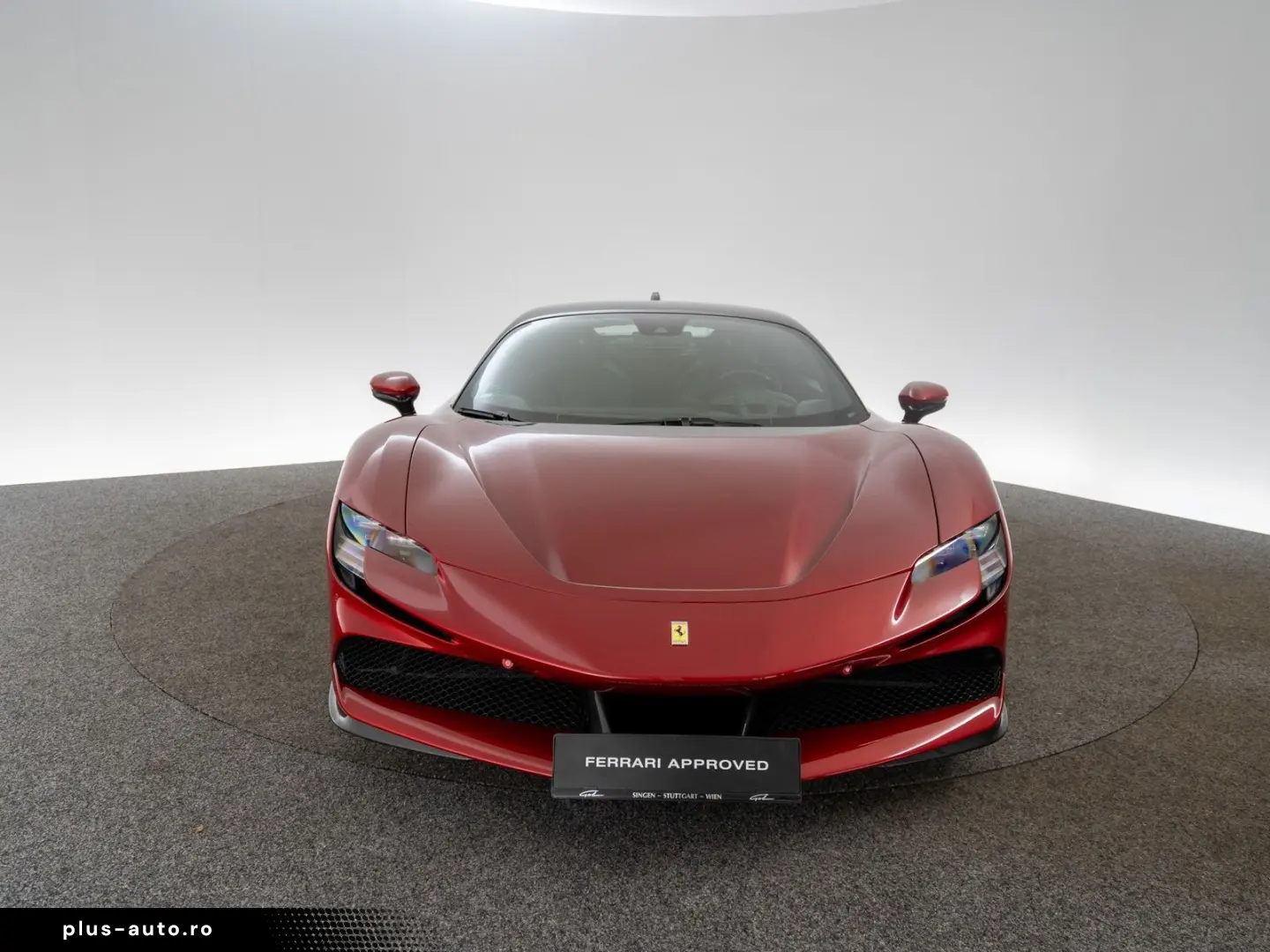 FERRARI SF90 Stradale