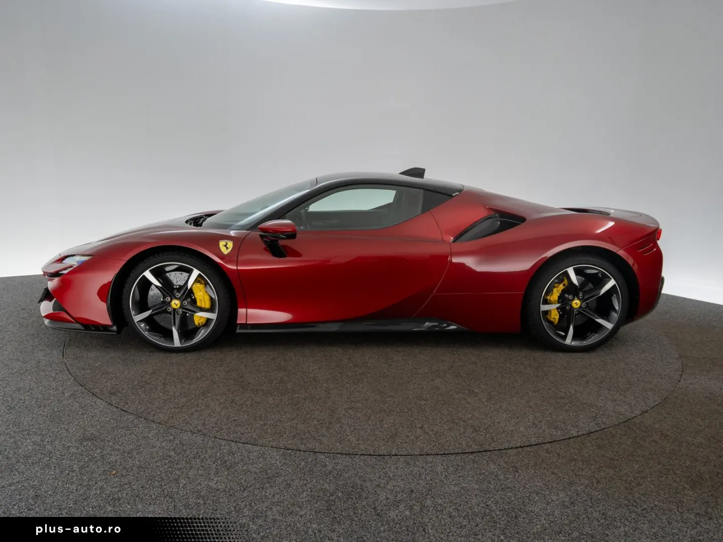 FERRARI SF90 Stradale