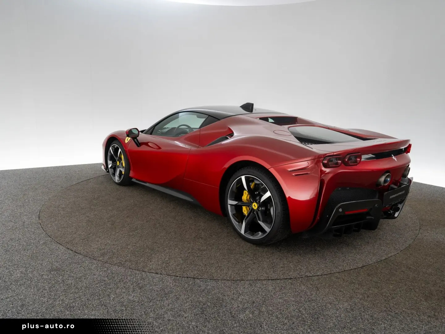 FERRARI SF90 Stradale