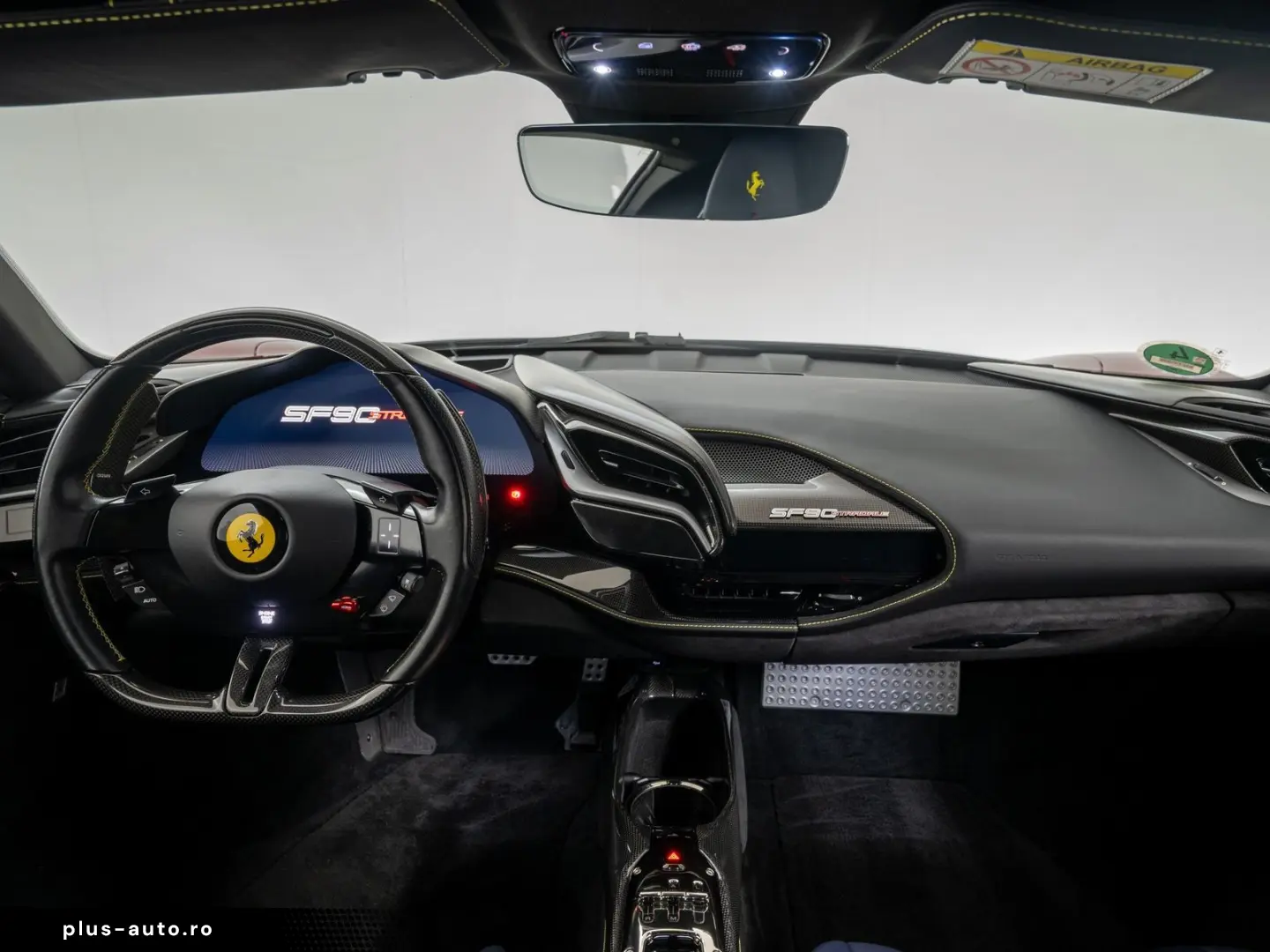 FERRARI SF90 Stradale