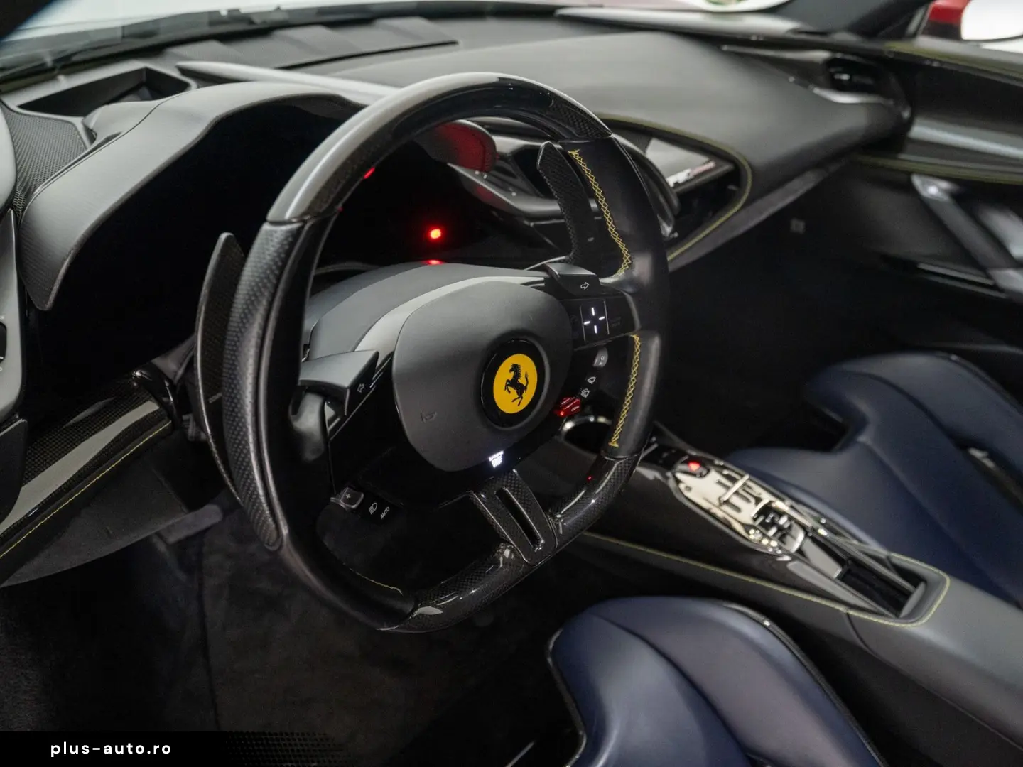 FERRARI SF90 Stradale