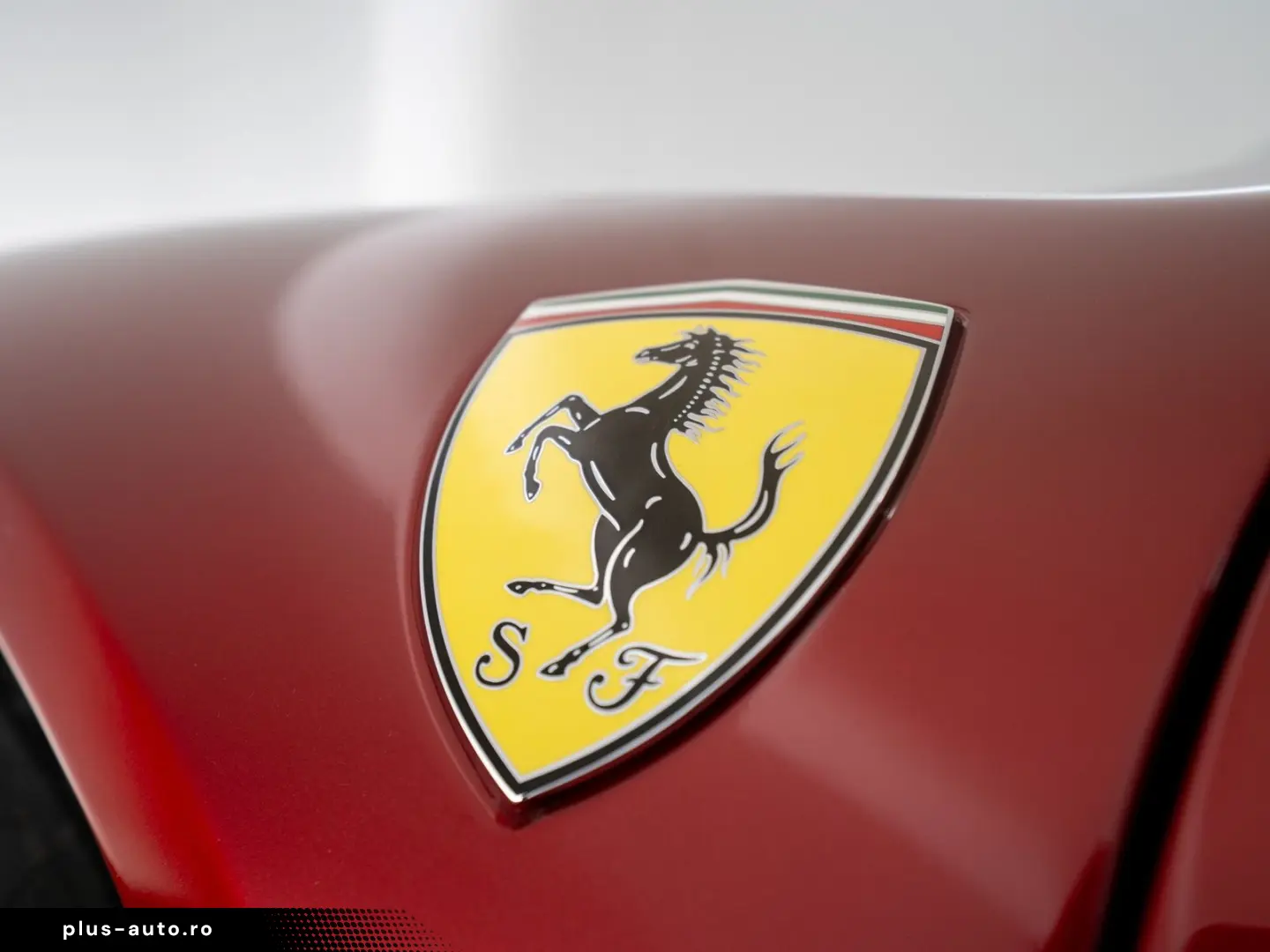 FERRARI SF90 Stradale
