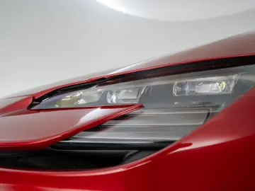 FERRARI SF90 Stradale