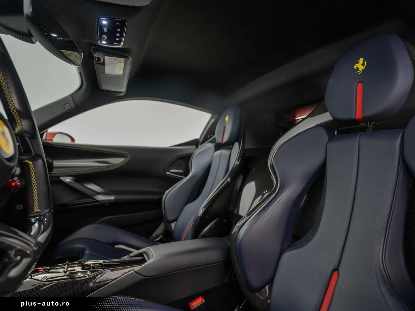 FERRARI SF90 Stradale