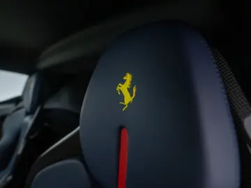FERRARI SF90 Stradale