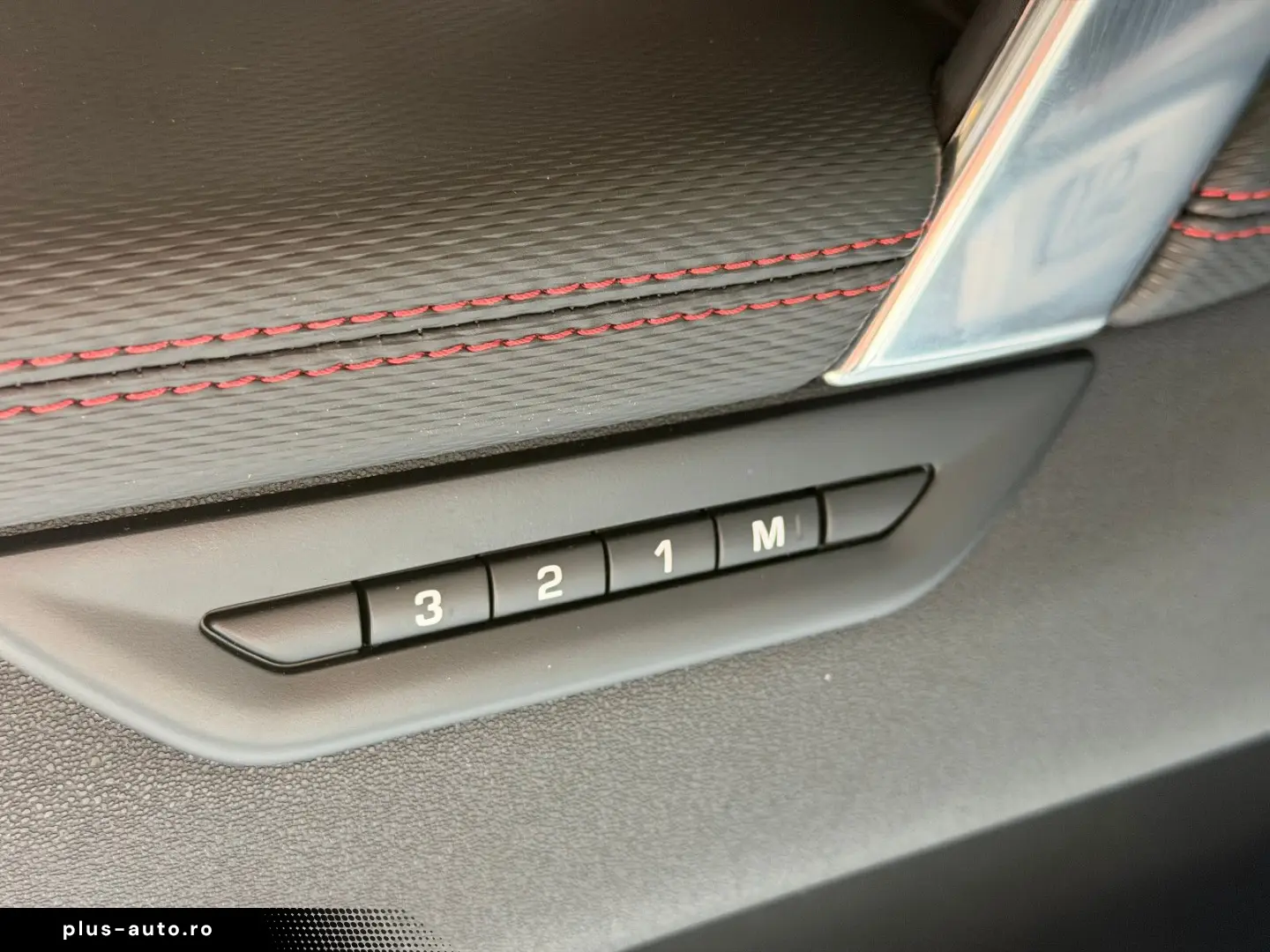 LAND ROVER Discovery Sport R-Dynamic  MERIDIAN CARPLAY KAM