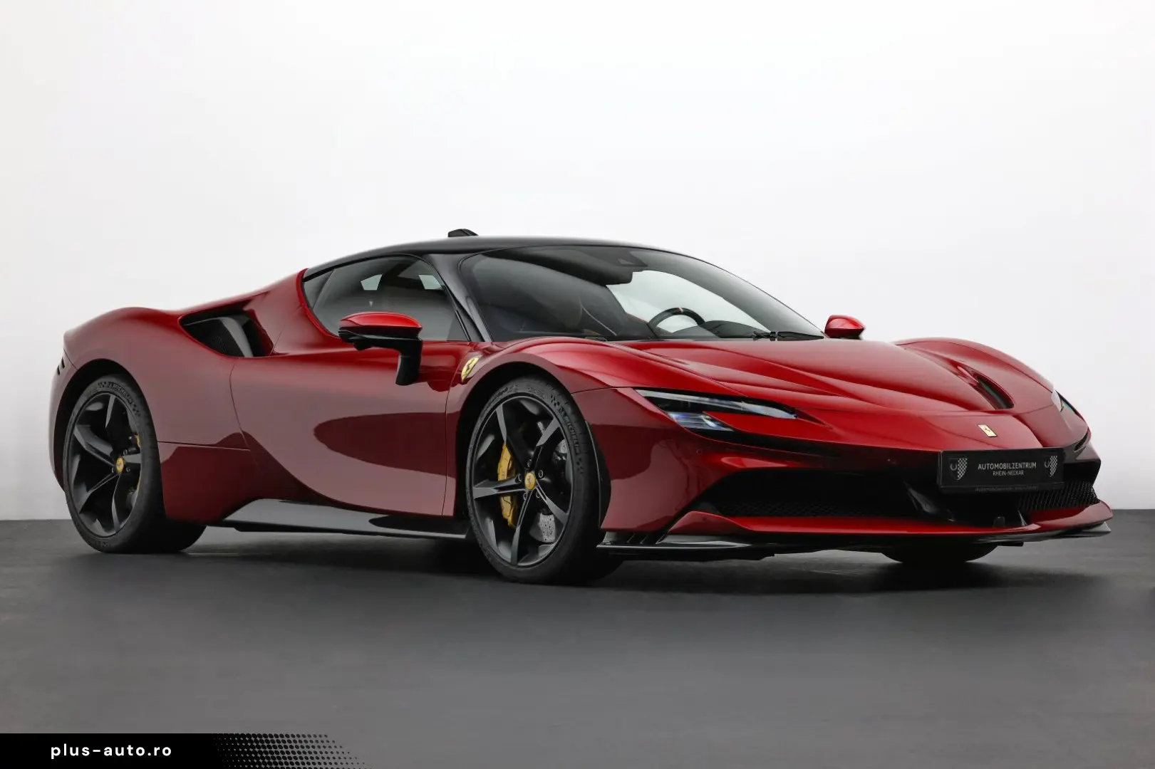 FERRARI SF90 Stradale