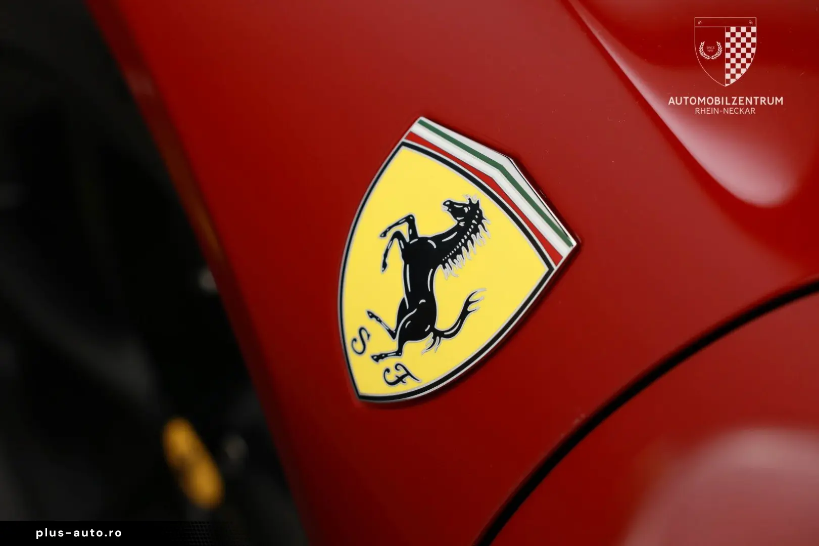FERRARI SF90 Stradale
