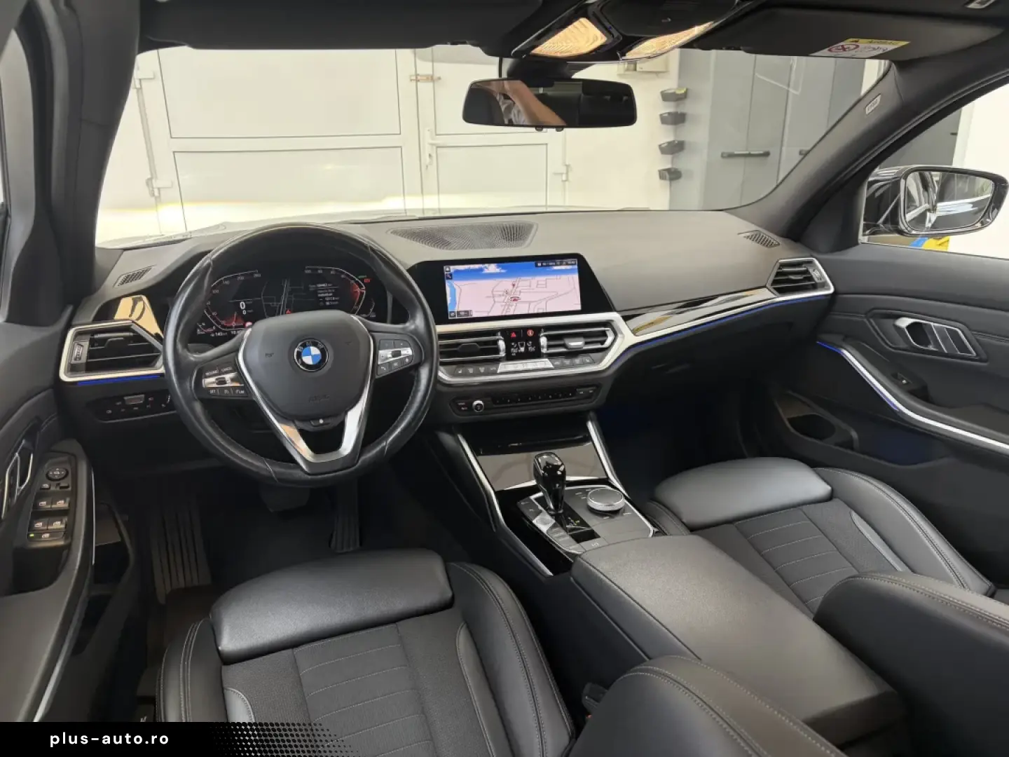 BMW SERIA 318 Luxury  2022