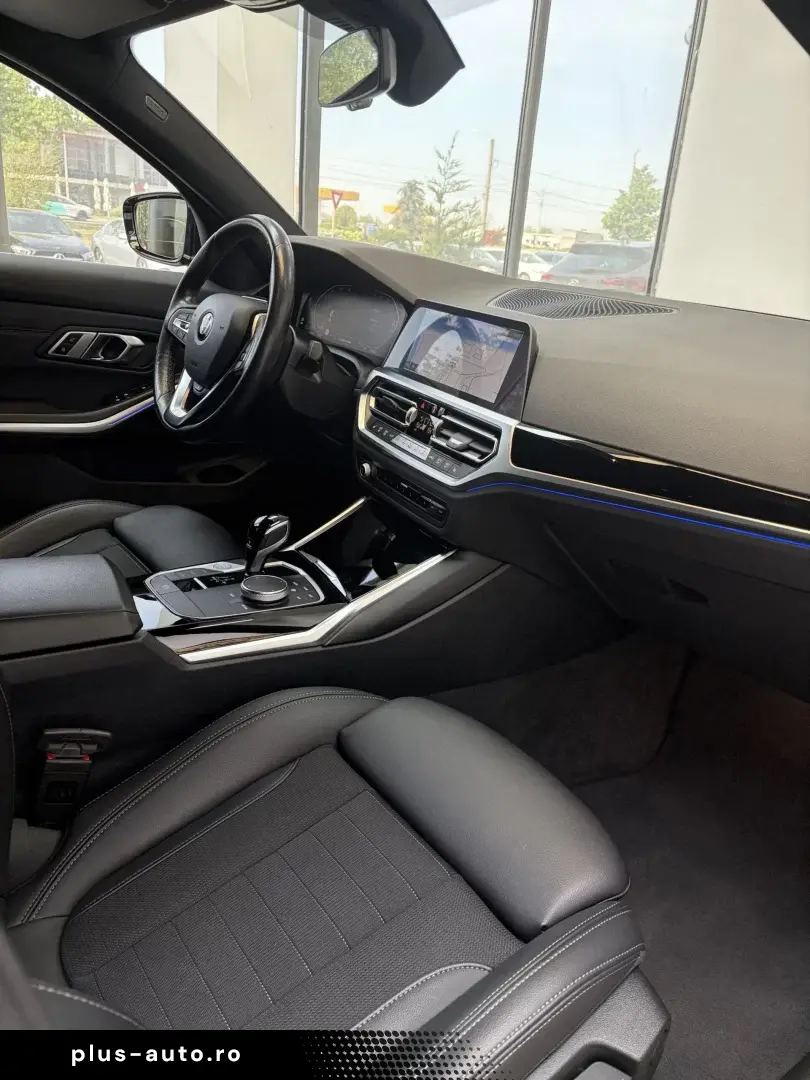 BMW SERIA 318 Luxury  2022