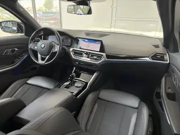 BMW SERIA 318 Luxury  2022