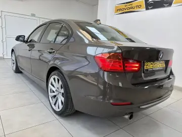 BMW SERIA 320i Business  2012