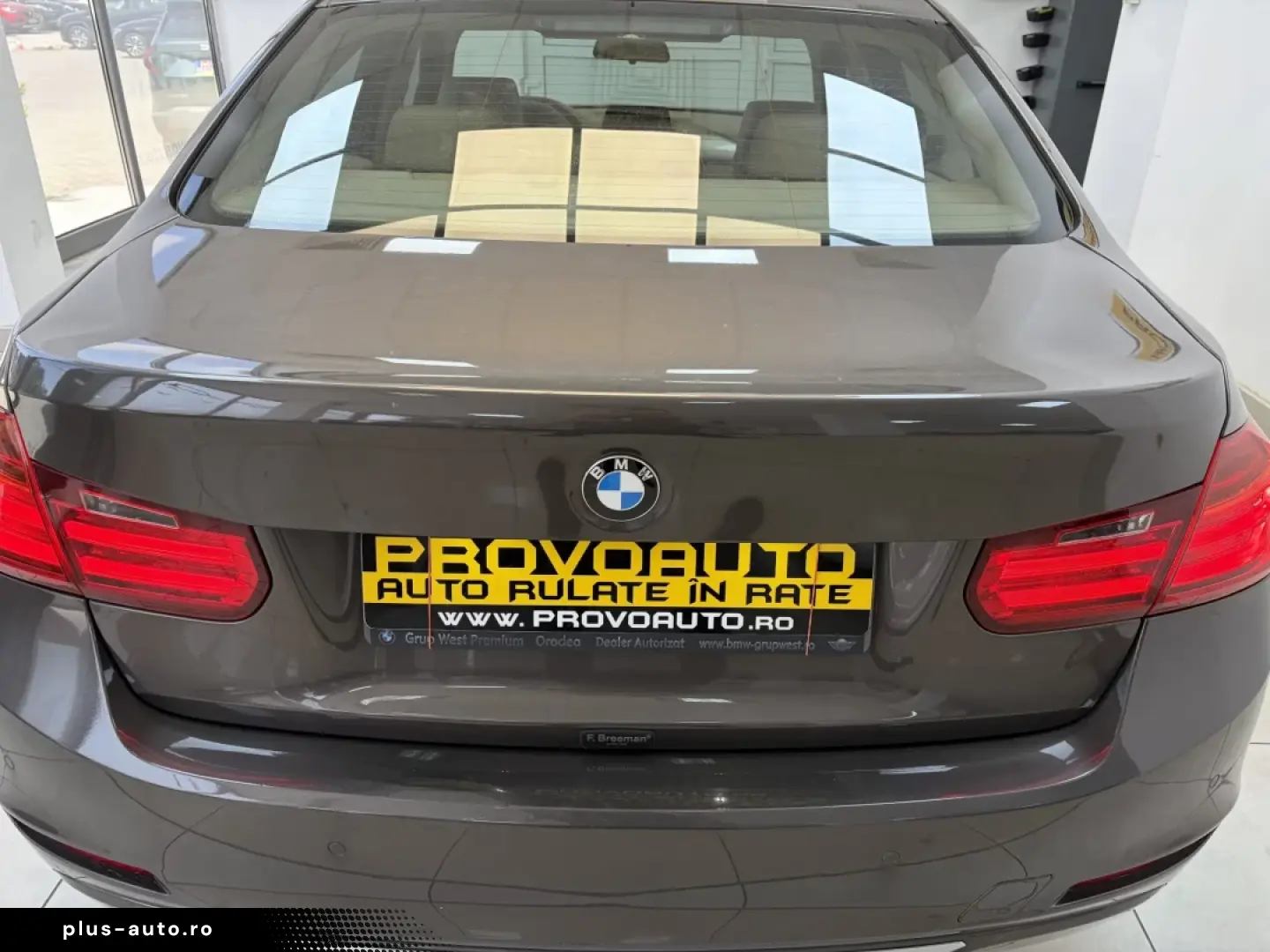 BMW SERIA 320i Business  2012