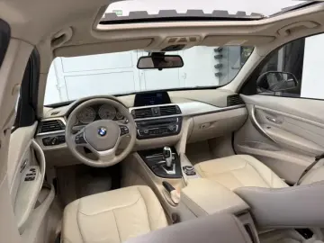 BMW SERIA 320i Business  2012
