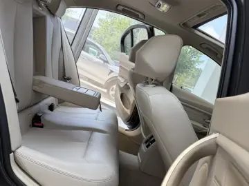 BMW SERIA 320i Business  2012
