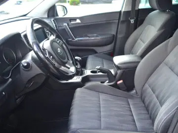 KIA SPORTAGE MT